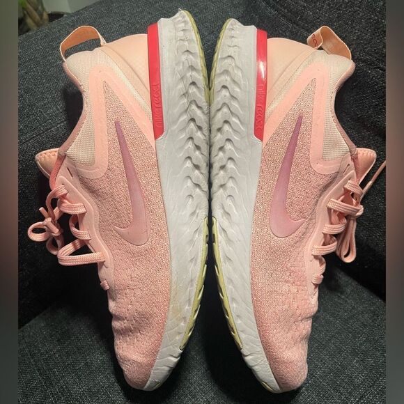 Nike Women's Pink Running Shoes - Picture 5 of 8